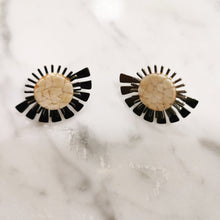 Charger l'image dans la galerie, Boucles d'oreilles AKA a.g